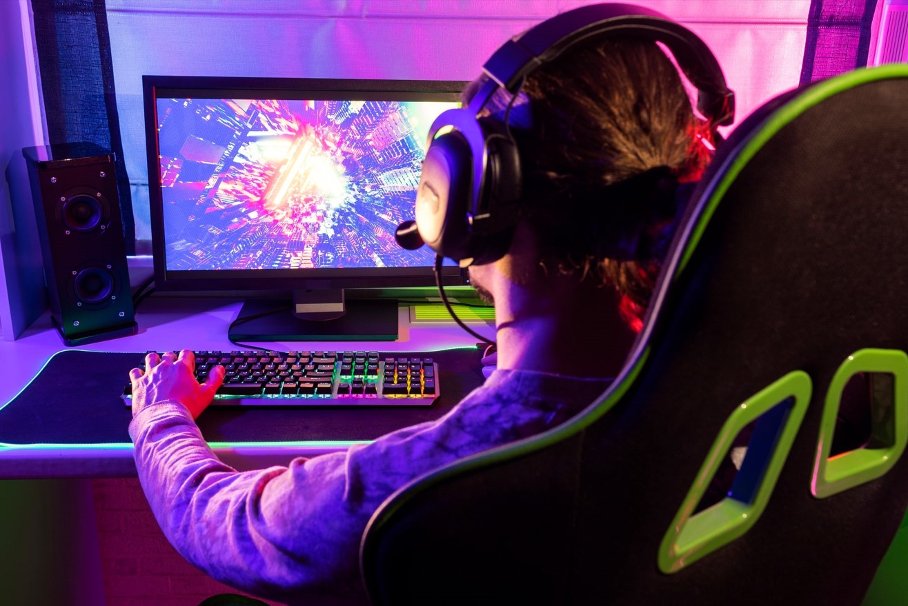 The Rise of Online Gaming: Connecting Players in a Virtual World